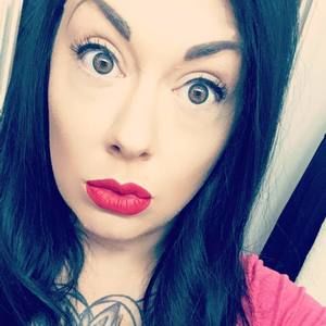 Meet your Posher, Jillian